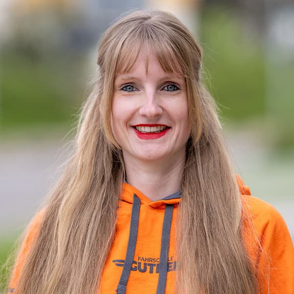 Fahrlehrerin - Alexandra Renner